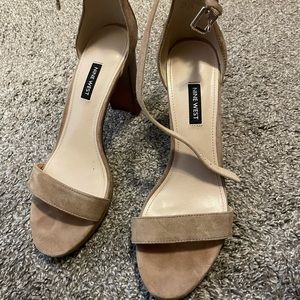 Women’s wedge heels with ankle strap- suede nude
